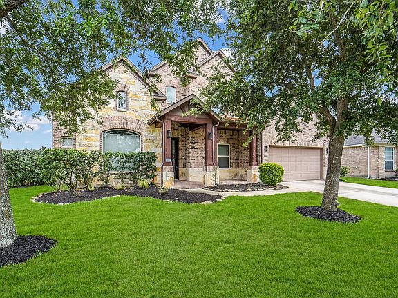 4th image of 20703 Grayden Dr