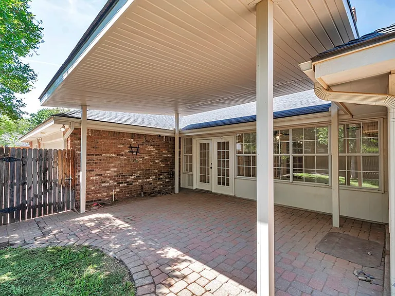 5504 Kingston Dr — Photo 45