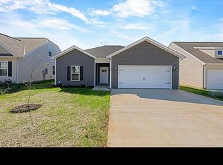 869 McFadin Station St, Bowling Green, KY 42103