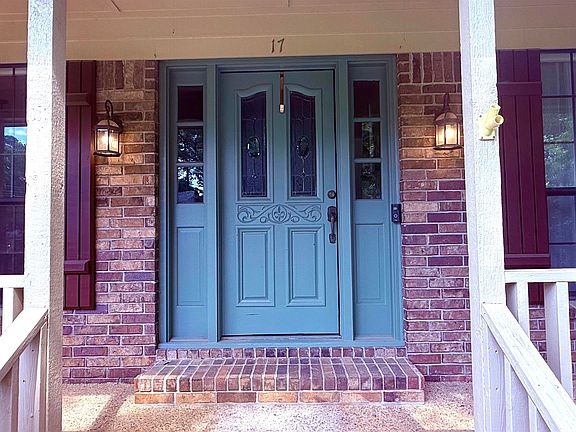 3rd image of 17 Laver Cir