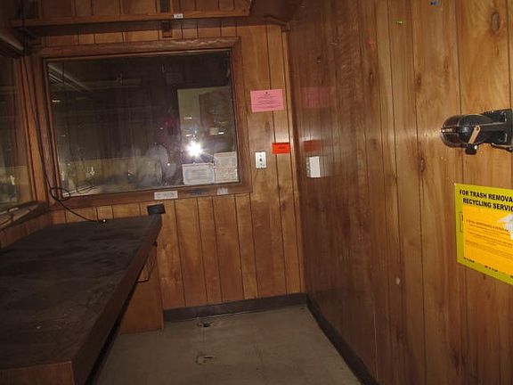 4th image of 1415 Hillsboro Blvd