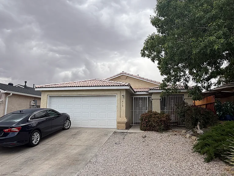Peacock Dr SW — Photo 3