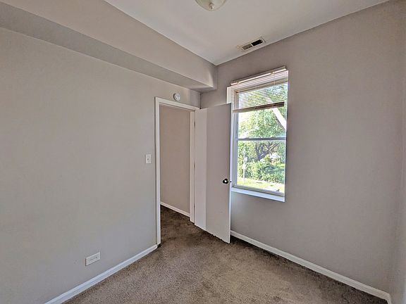 5th image of 6237 S Ada St