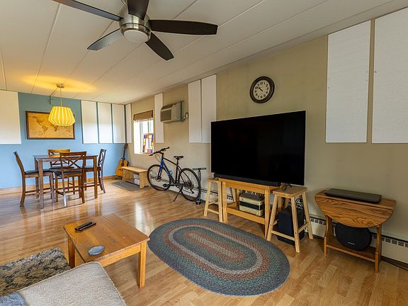 4th image of 2051 Allen Blvd APT 401