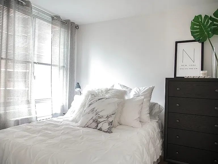 460 2nd Ave #3C — Photo 2