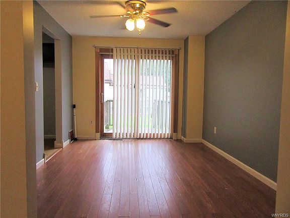 4th image of 99 Metcalfe St