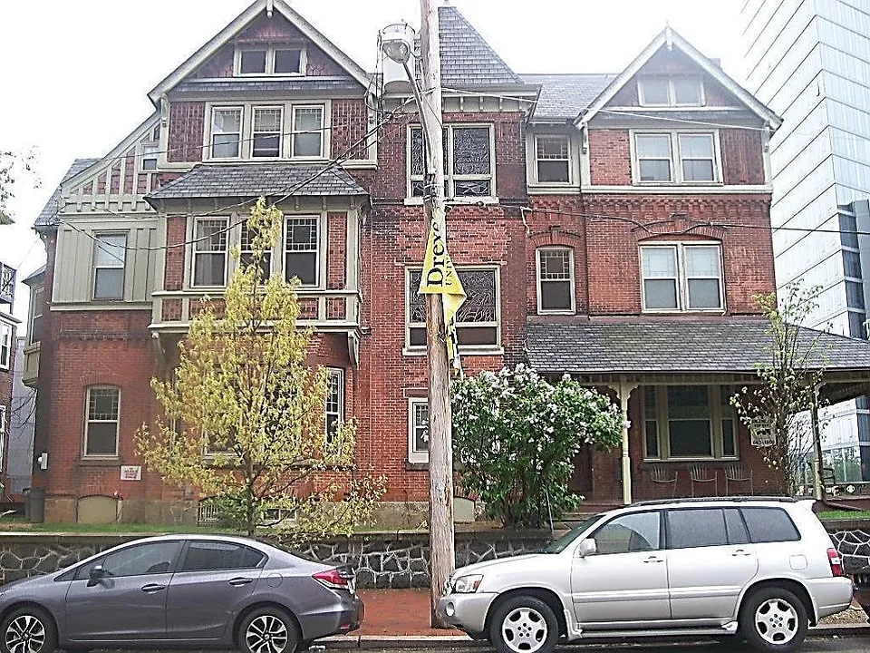 3320 Arch Street
