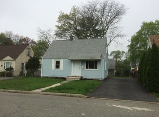 41 Bergen Ave, Haskell, NJ 07420