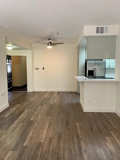 Amherst Manor — Photo 4