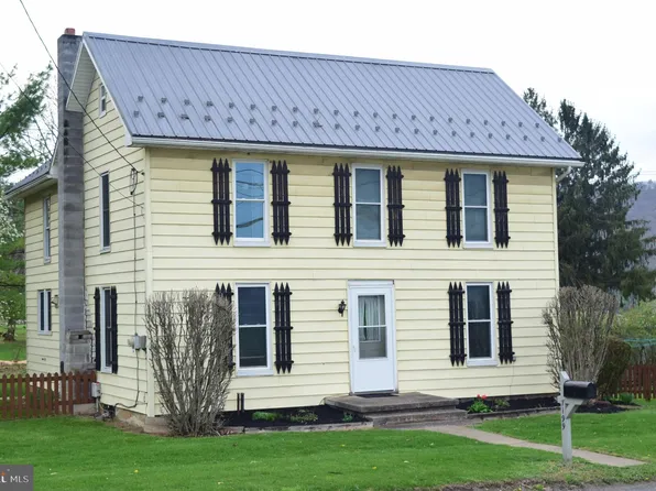 7199 Nittany Valley Dr, Mill Hall, PA 17751