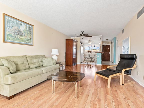 5th image of 2012 S Federal Hwy APT F402