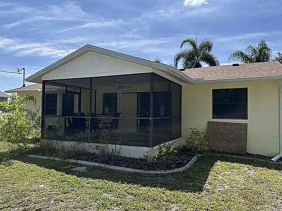3rd image of 5838 Grey Ln