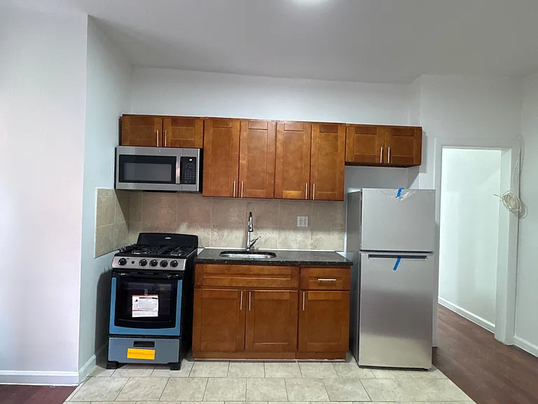 1 Arden St #2022 — Photo 2