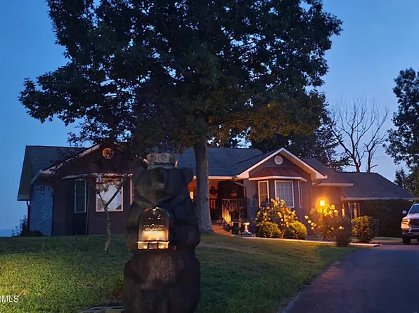 530 Downing Ln, Sevierville, TN 37876