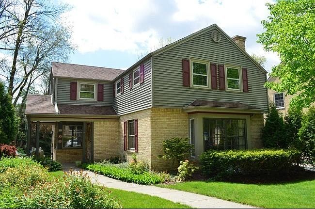 1st image of 867 E Glen Ave