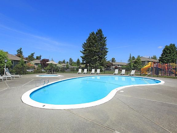 3rd image of 600 Black Lake Blvd SW APT 173