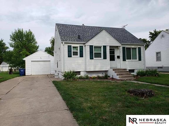 2nd image of 2124 N Clarkson St