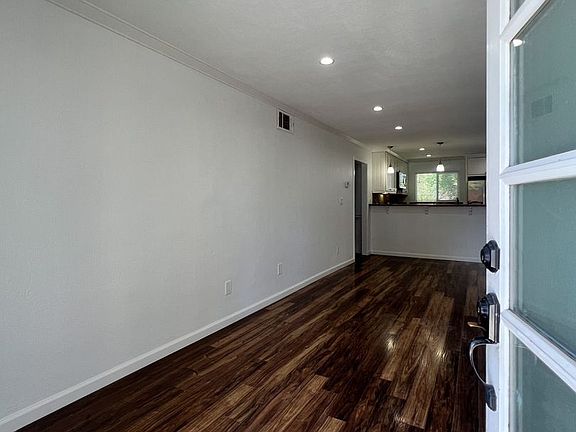 3rd image of 2154 Coronado Ave