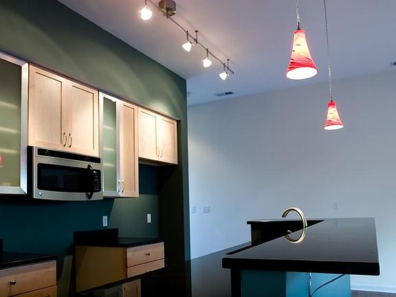 4th image of 10335 Detroit Ave APT 27
