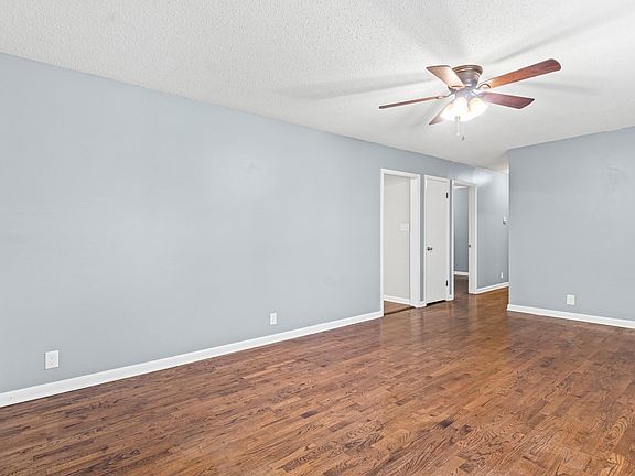 3rd image of 909 Bridges Ave E
