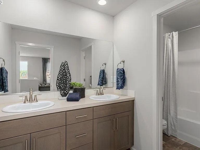 1658 Smith Dr — Photo 10