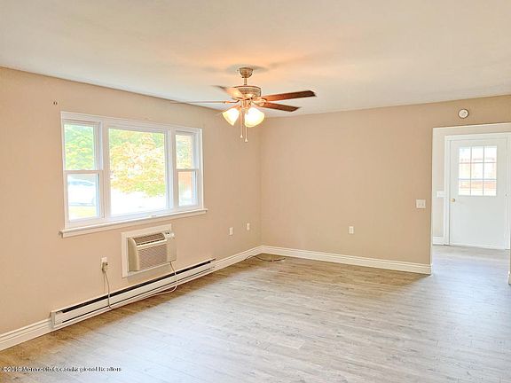 5th image of 43 Musket Lane #B
