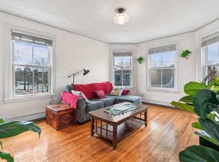 1208 Chestnut St #1208, Newton, MA 02464