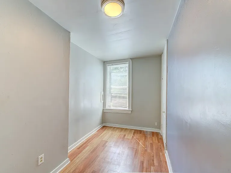 3745 Pennsylvania Ave — Photo 15