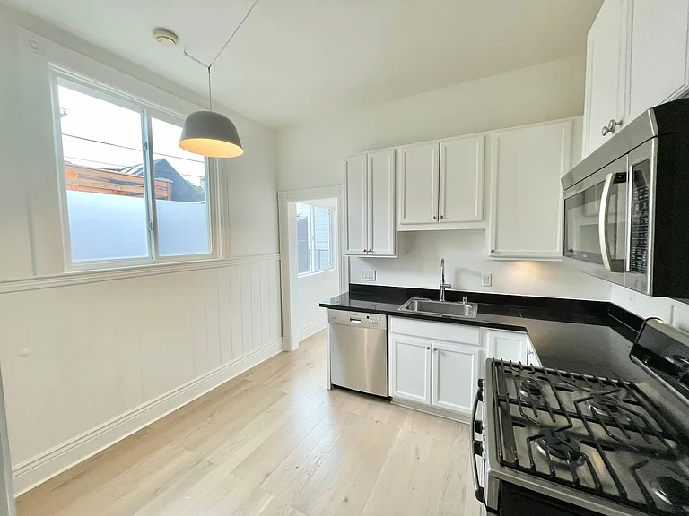 82 Alvarado St — Photo 14