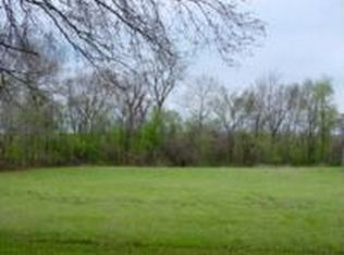 2804 N Hoover Rd, Buckner, MO 64016