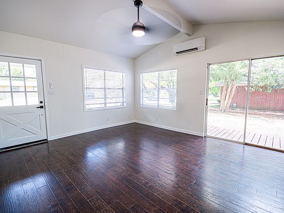 3rd image of 104 Alice Dr