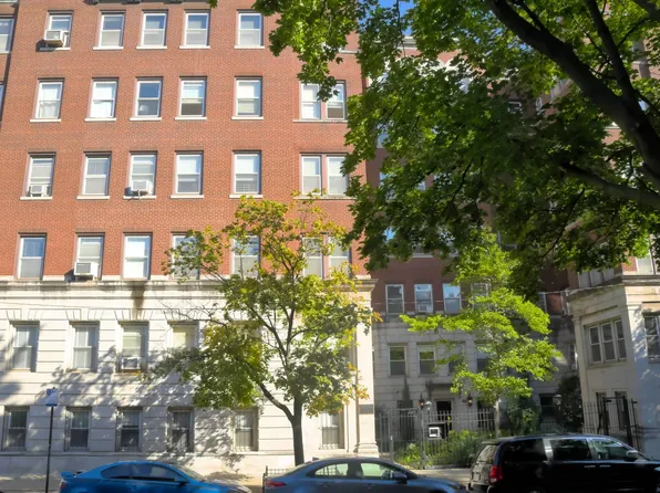 1052 W Balmoral Ave APT 5F, Chicago, IL 60640