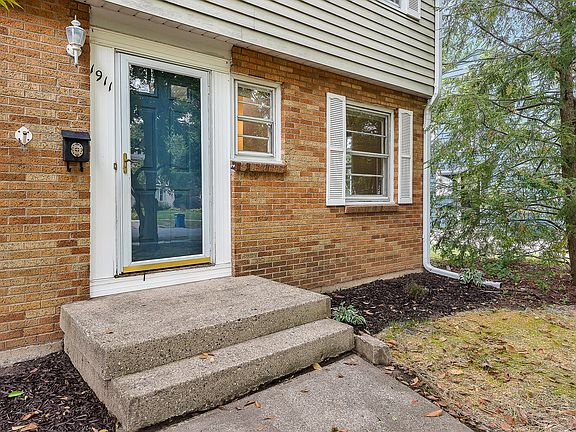 3rd image of 1911 Chamberlain Ave SE