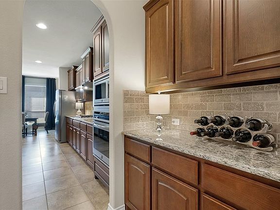 4th image of 8921 Jewelflower Dr