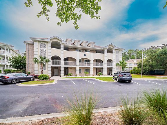 2nd image of 908 Resort Cir #903