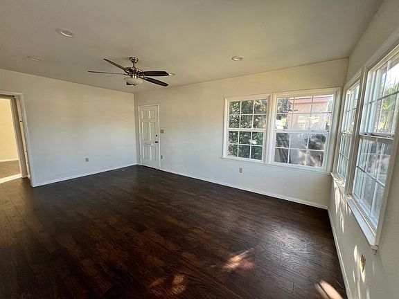 2nd image of 1008 S Inglewood Ave