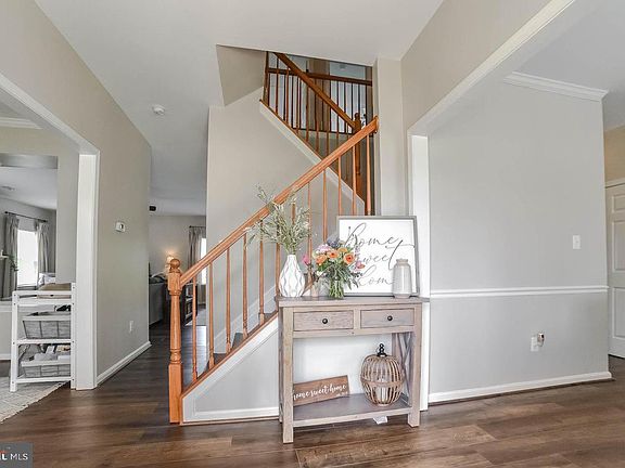 5th image of 46342 Dunleigh Ct