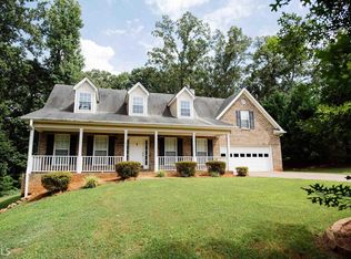 811 Lazy Ln, Winder, GA 30680