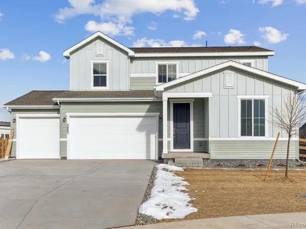 5805 Farmstead Place, Mead, CO 80504