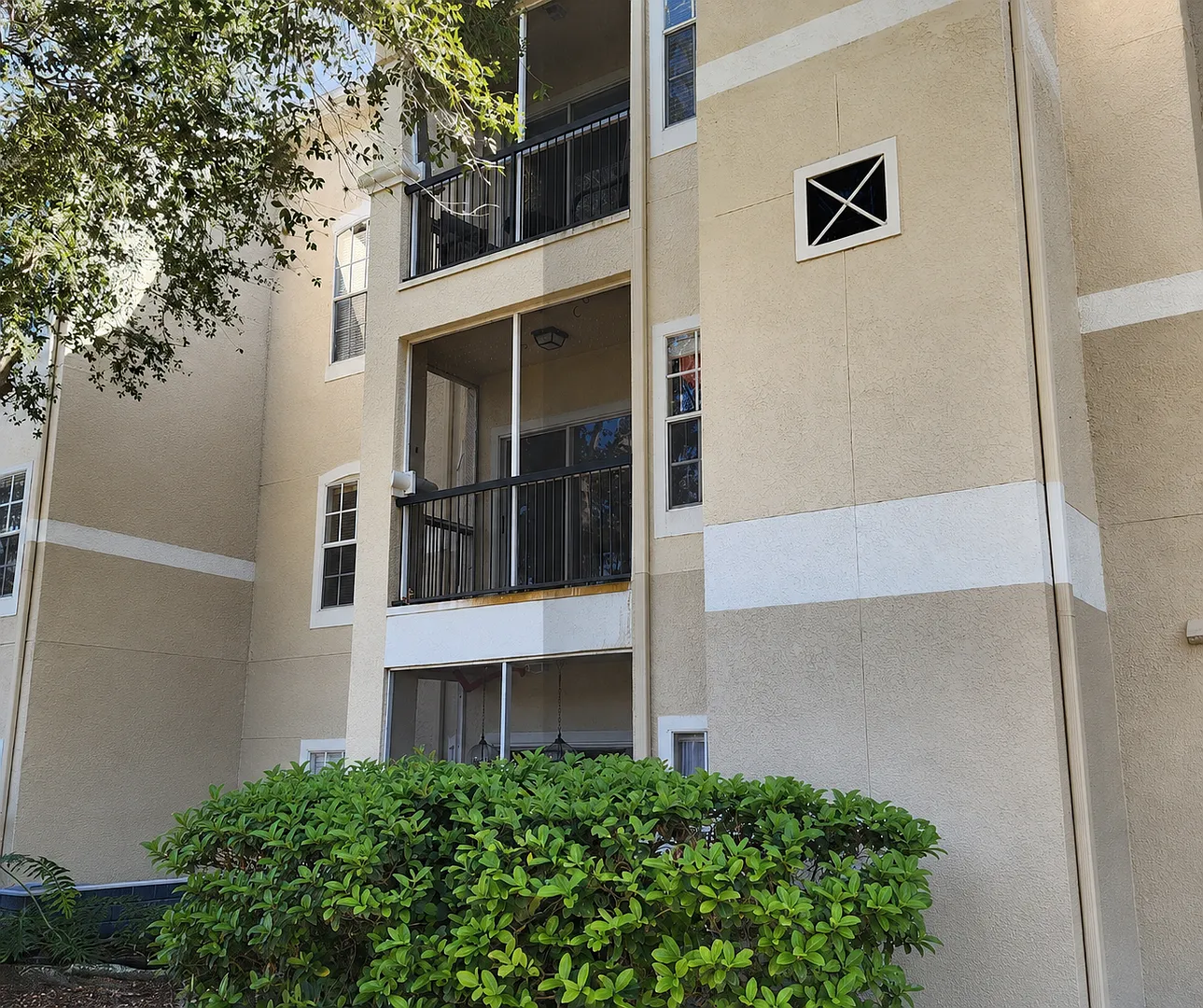 Spacious 2BR Condo in Serenade on Palmer Ranch Available Sept. 5 — Photo 1