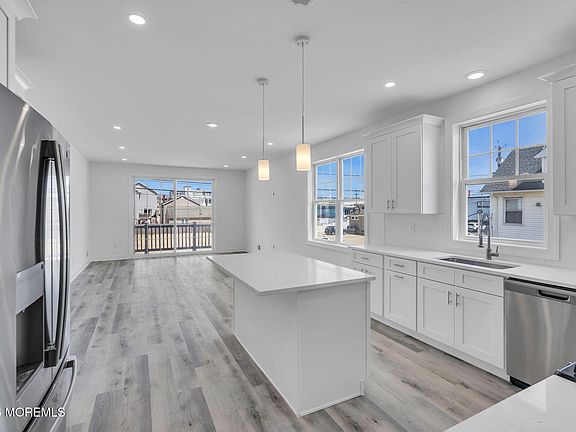 5th image of 29 Hamilton Avenue