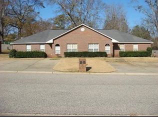136 Halal Ct, Auburn, AL 36830