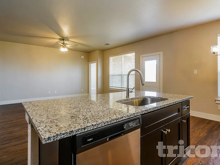 10106 Fort Brown Trl — Photo 5