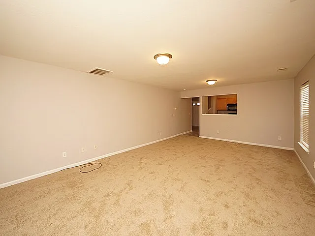 1218 Vistiana Dr — Photo 10