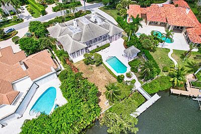 2nd image of 13844 Le Bateau Lane