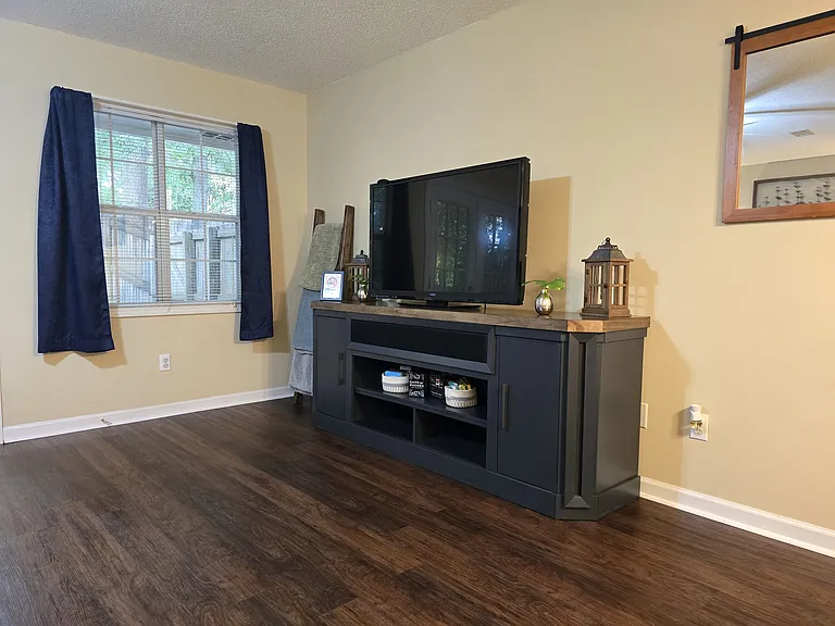 202 Ridgeway Dr — Photo 7