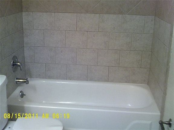 Tile wall