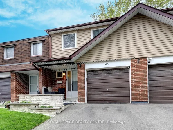 3025 Cedarglen Gate #60, Mississauga, ON L5C 2V7