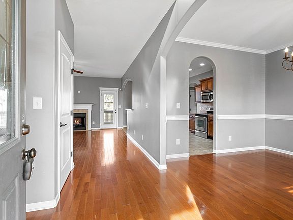 5th image of 3100 Twelve Oaks Blvd