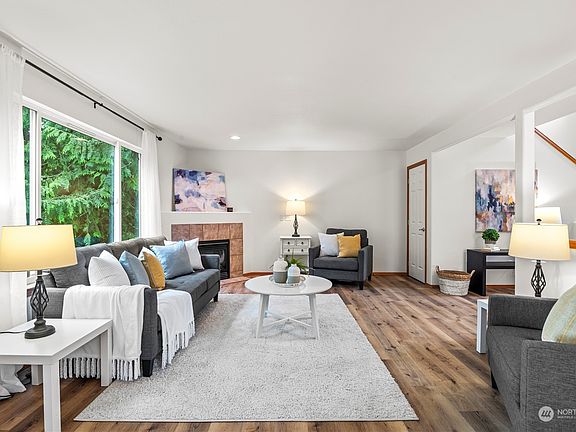 4th image of 2029 189th Street SW